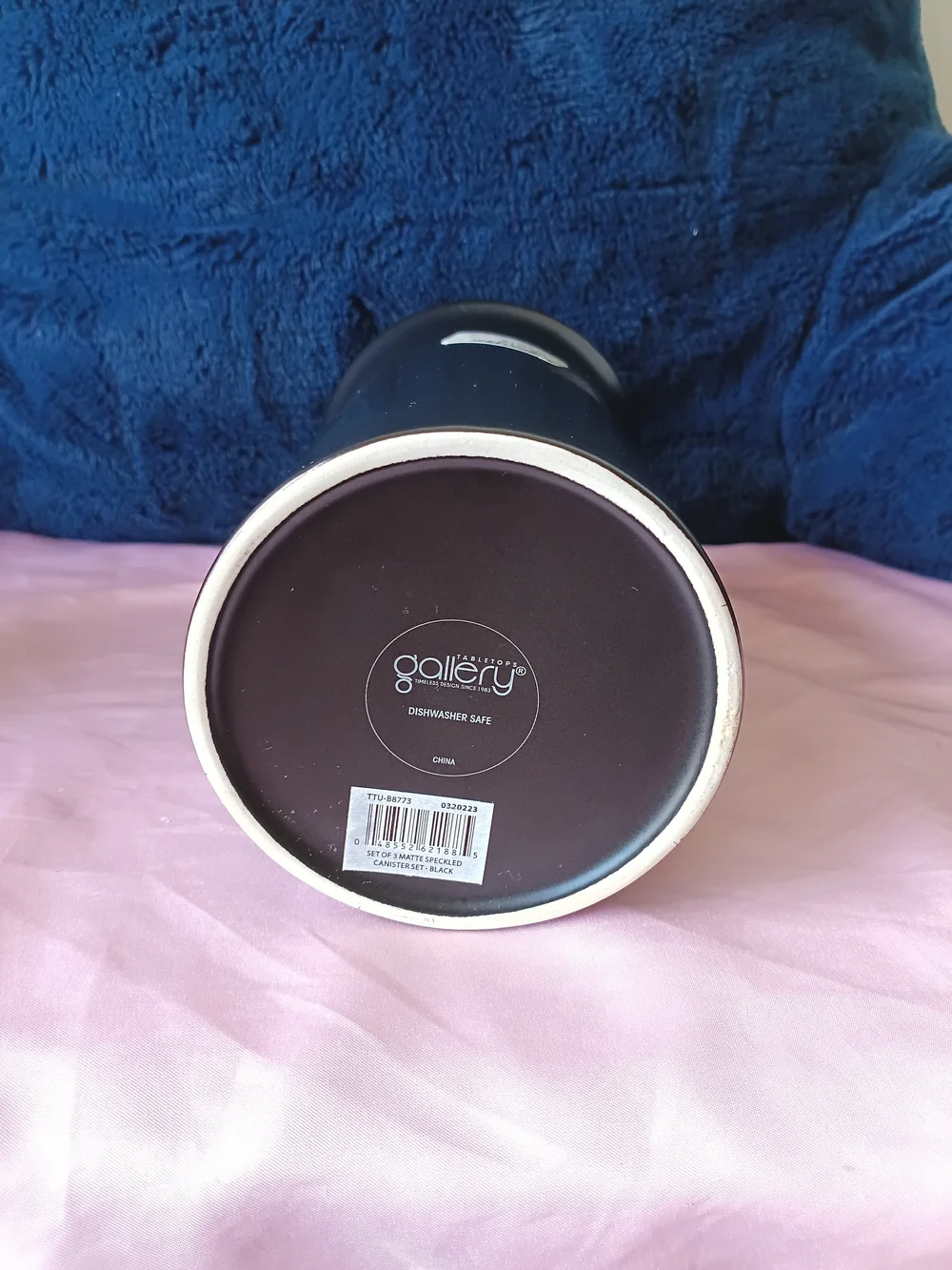 Gallery matte speckled